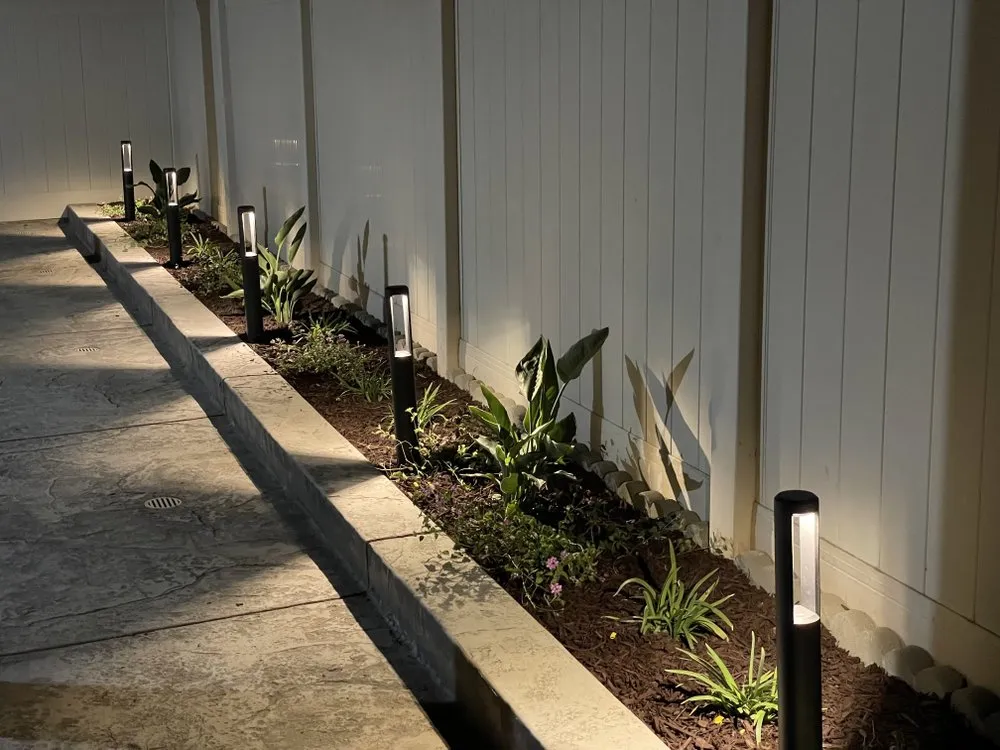 Local yard maintenance in Pacoima, CA by Lomas Verdes Landscaping