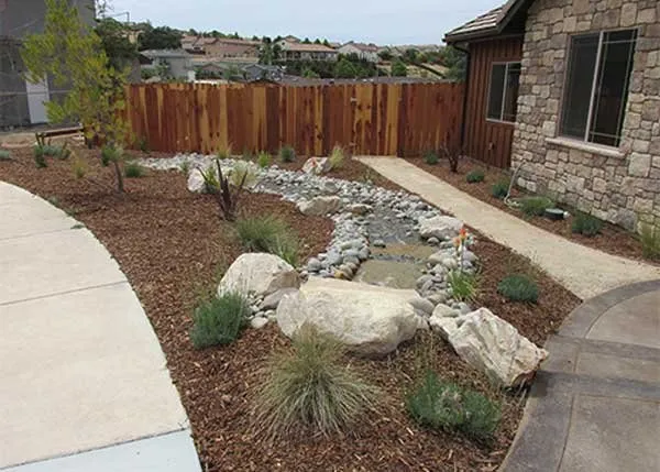Expert lawn mowing service for homes in Paso Robles, CA by Lomeli Landscapes