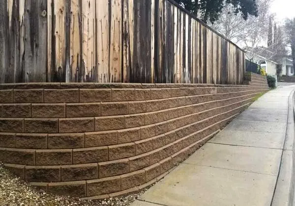 Reliable lawn care service experts serving Paso Robles, CA - Lomeli Landscapes