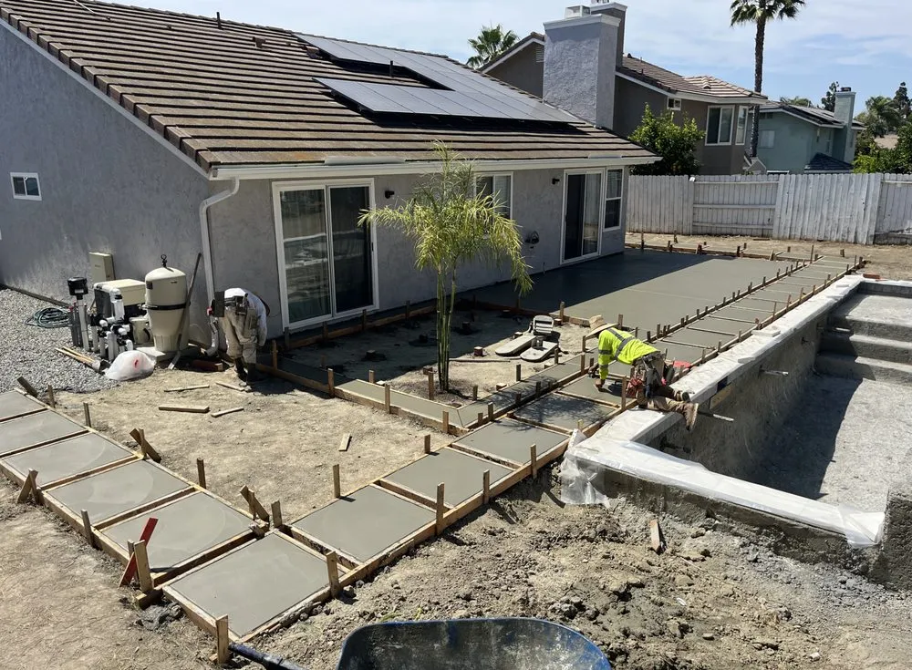 Expert yard cleanup service experts serving Chula Vista, CA - Lomeli Tile & Outdoor Living