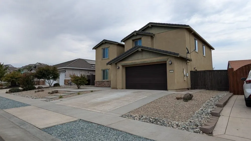 Reliable landscaping services for beautiful yards in Roseville, CA by Lomeli's Landscape