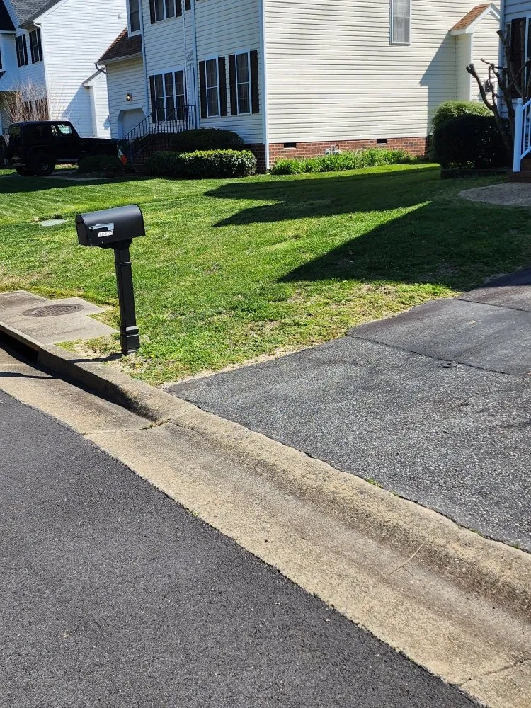 Reliable residential landscaping in Glen Allen, VA by Lomo Lawn Service