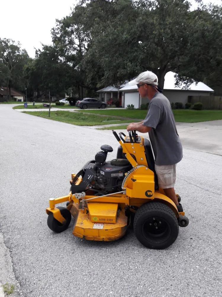 Top-rated lawn mowing service in Jacksonville, FL - Lon-Man Lawncare & Landscaping