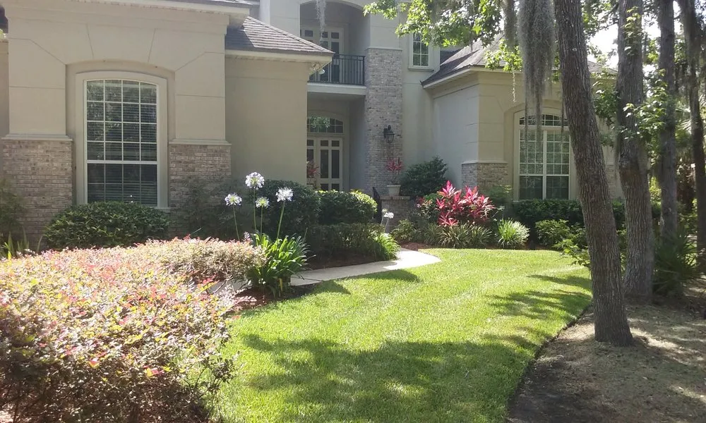 Top-rated landscape design experts serving Jacksonville, FL - Lon-Man Lawncare & Landscaping