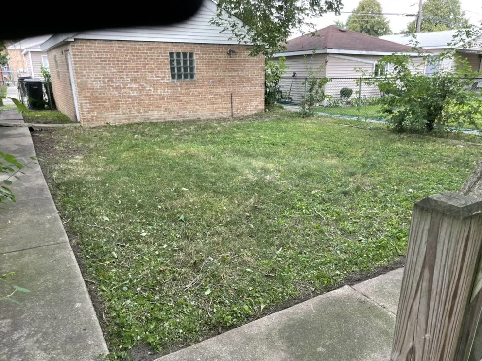 Expert garden landscaping for homes in Chicago, IL by Lon Mowing yard care and Maintenance