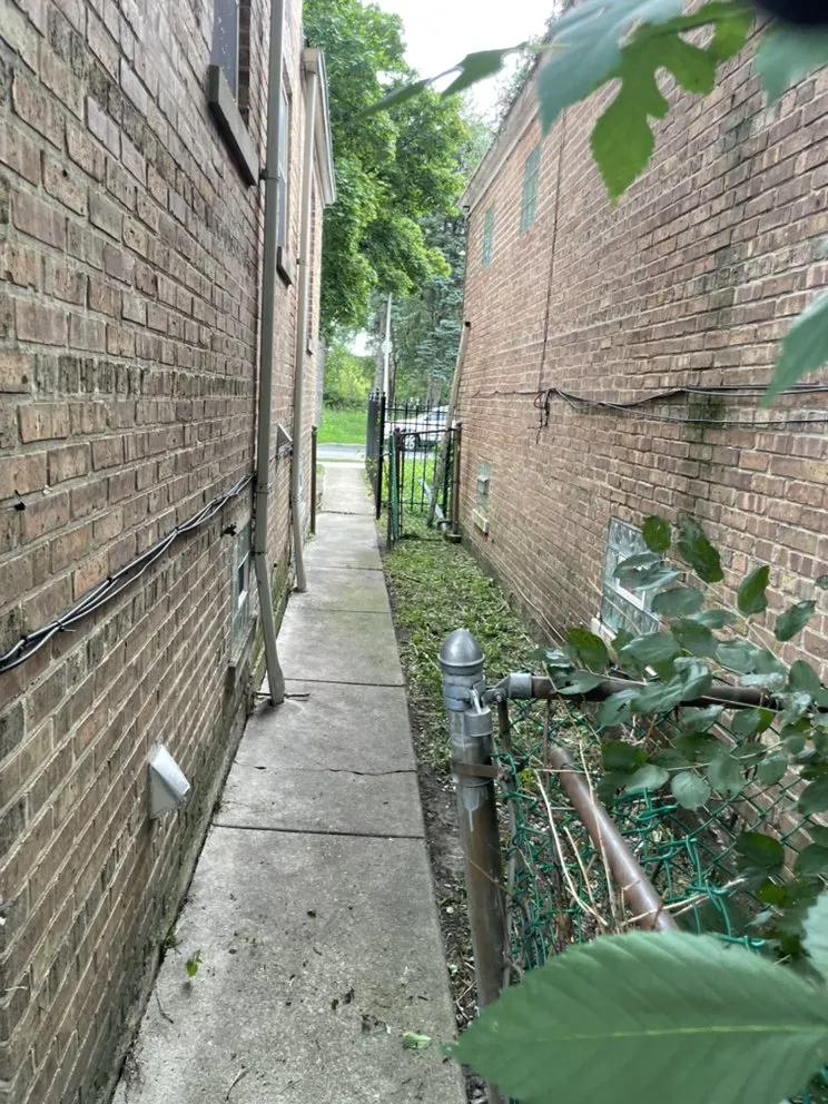 Affordable landscape design in Chicago, IL by Lon Mowing yard care and Maintenance