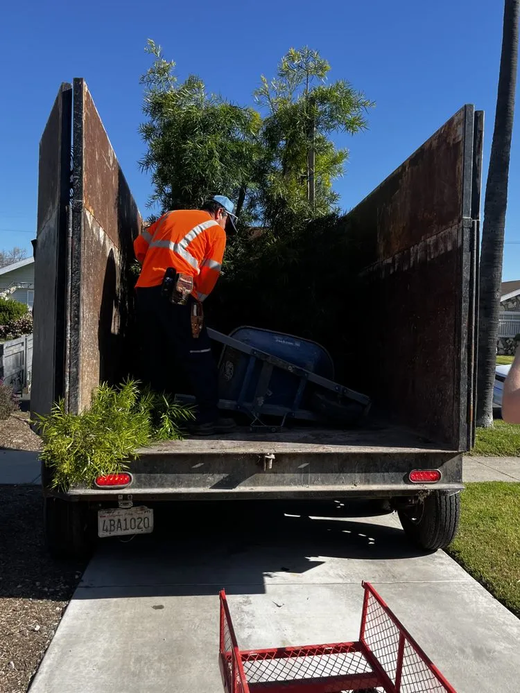 Local lawn care service in Gardena, CA by Lona's Gardening Service