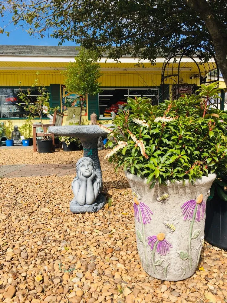 Reliable residential landscaping for homes across Virginia Beach, VA - London Bridge Greenhouses & Nursery