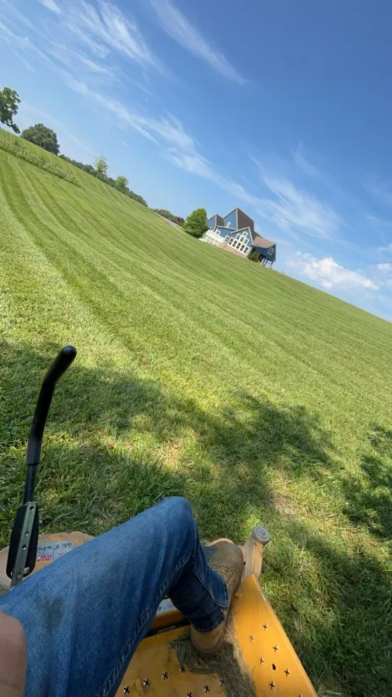 Affordable outdoor landscaping experts serving Cookeville, TN - London Lawncare