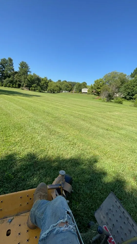 Local lawn mowing service in Cookeville, TN - London Lawncare