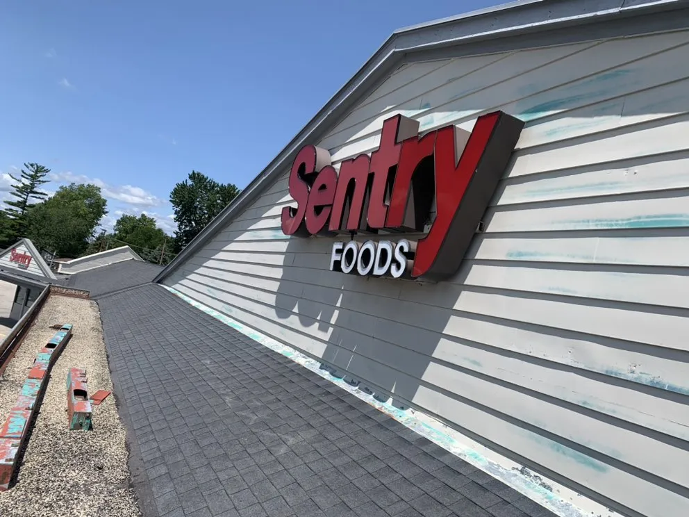 Reliable outdoor landscaping for homes across Milwaukee, WI - Londyn Home Improvement And Landscaping