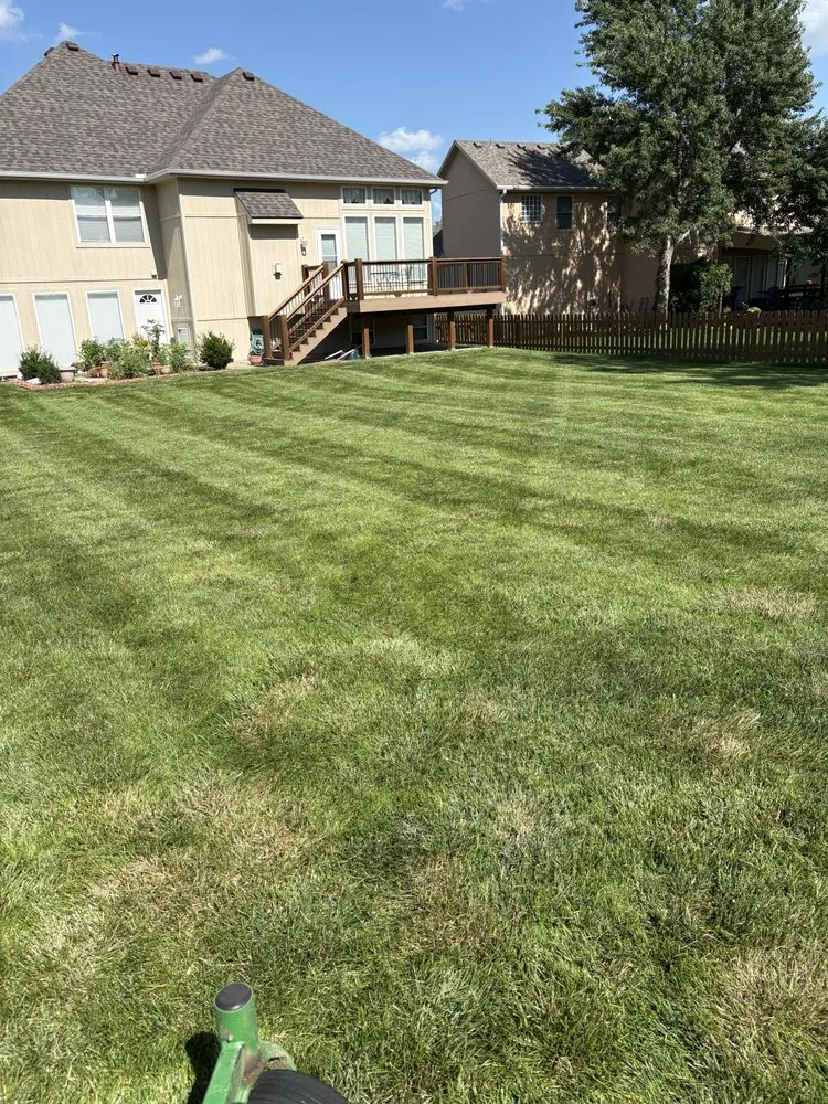 Affordable lawn care service experts serving Lee's Summit, MO - Lone Maple Property Care