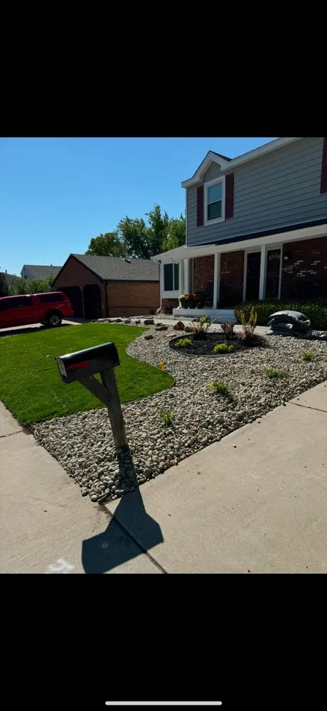 Local outdoor landscaping experts serving Broomfield, CO - Lone Pine