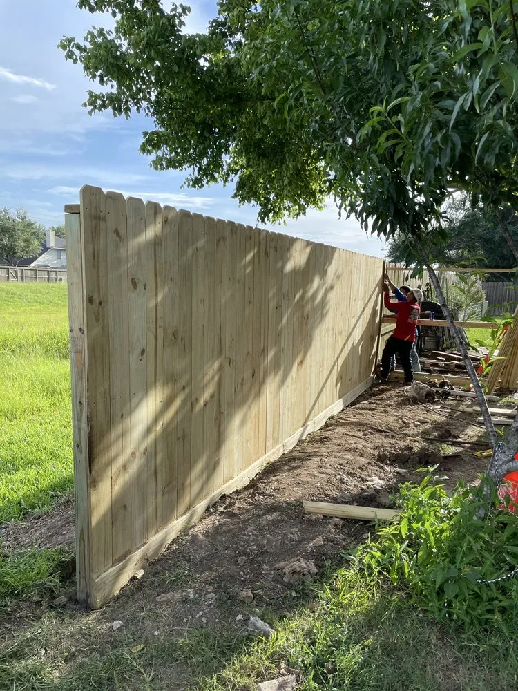 Expert yard cleanup service experts serving League City, TX - Lone Star H Landscapes