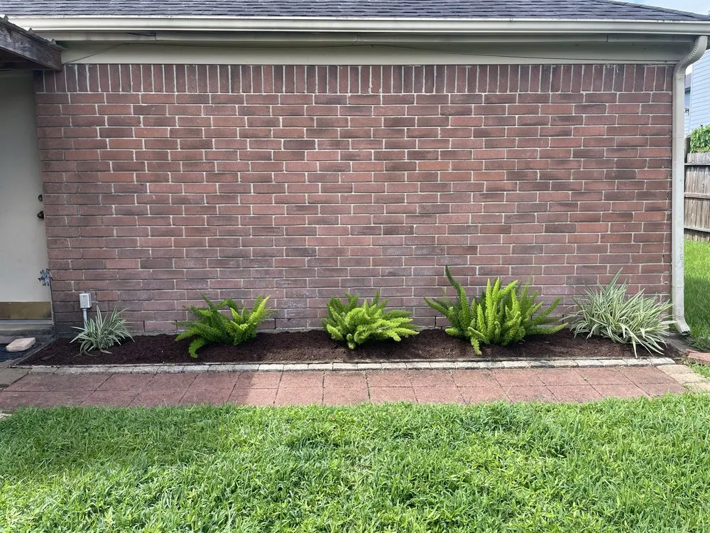 Custom outdoor landscaping experts serving League City, TX - Lone Star H Landscapes