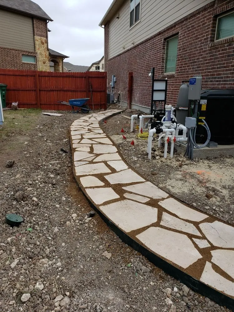 Custom landscaping services experts serving San Antonio, TX - Lone Star Landscaping and Tree Service