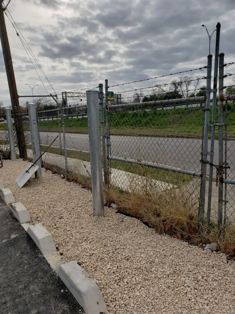 Local lawn care service experts serving San Antonio, TX - Lone Star Landscaping and Tree Service