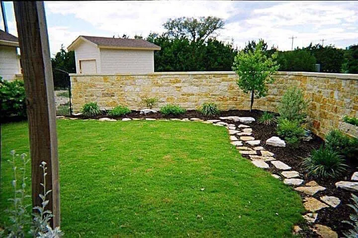 Reliable garden landscaping in Kerrville, TX by Lone Star Landscaping