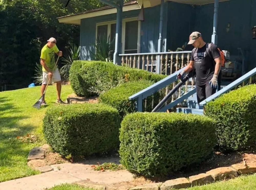 Custom lawn mowing service in Kerrville, TX - Lone Star Landscaping