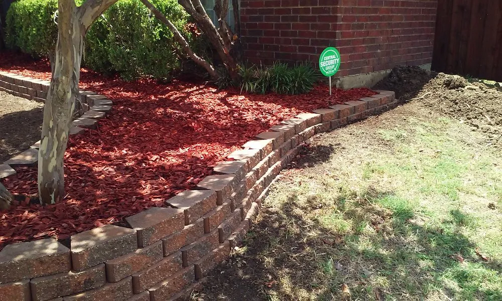 Expert lawn care service experts serving Mesquite, TX - Lone Star Lawn Care