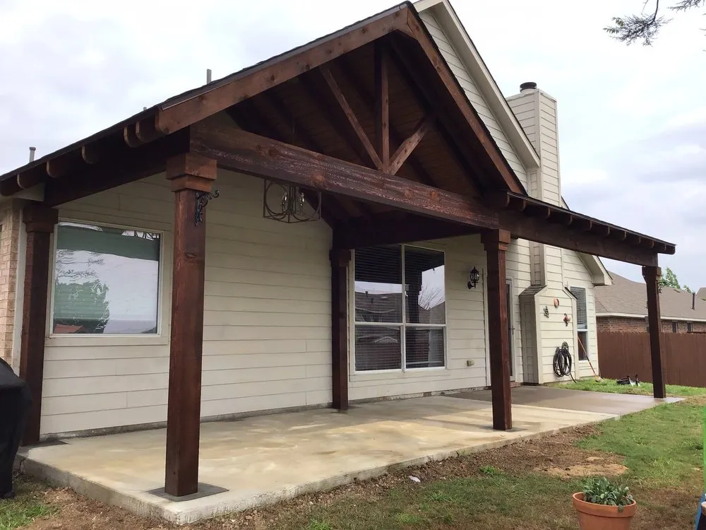 Professional lawn care service in Keller, TX by Lone Star Outdoor Creations