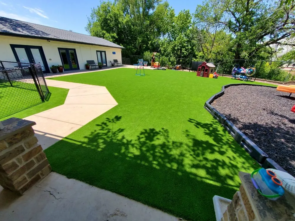Top-rated yard maintenance in Hutchins, TX by Lone Star Paradise Pros