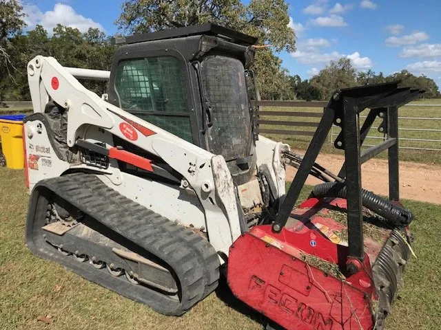Top-rated lawn care service for beautiful yards in New Ulm, TX by Lone Star Ranch Management
