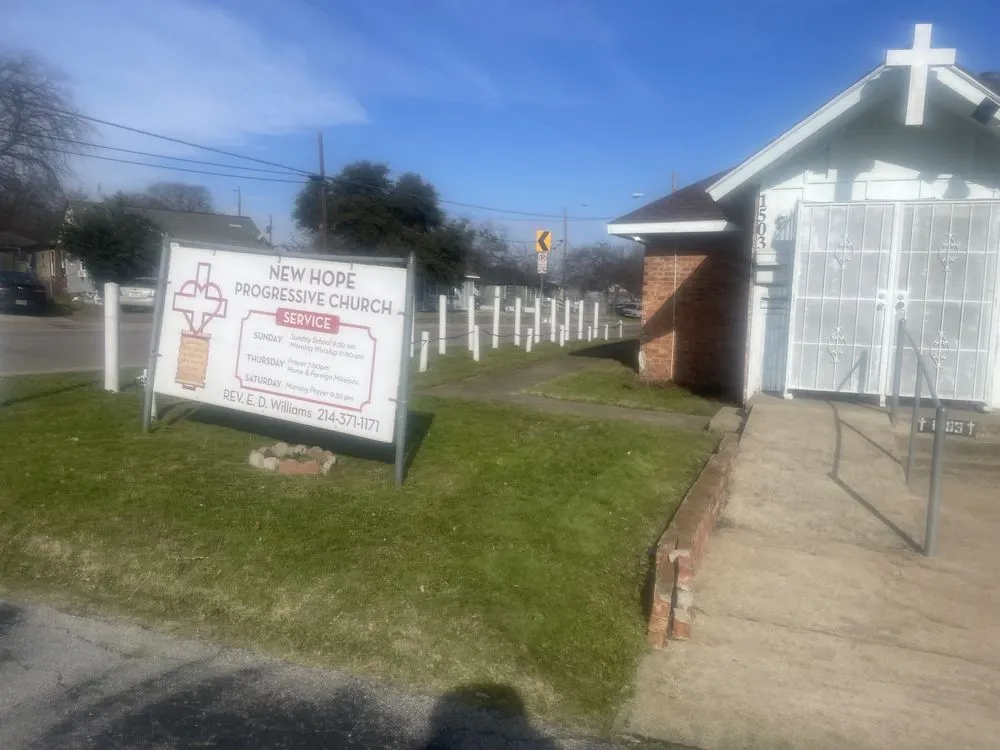 Reliable yard maintenance with custom design in Glenn Heights, TX by Lone Wolf ResQ