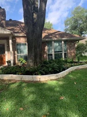 Lonestar Landscaping & Design Logo