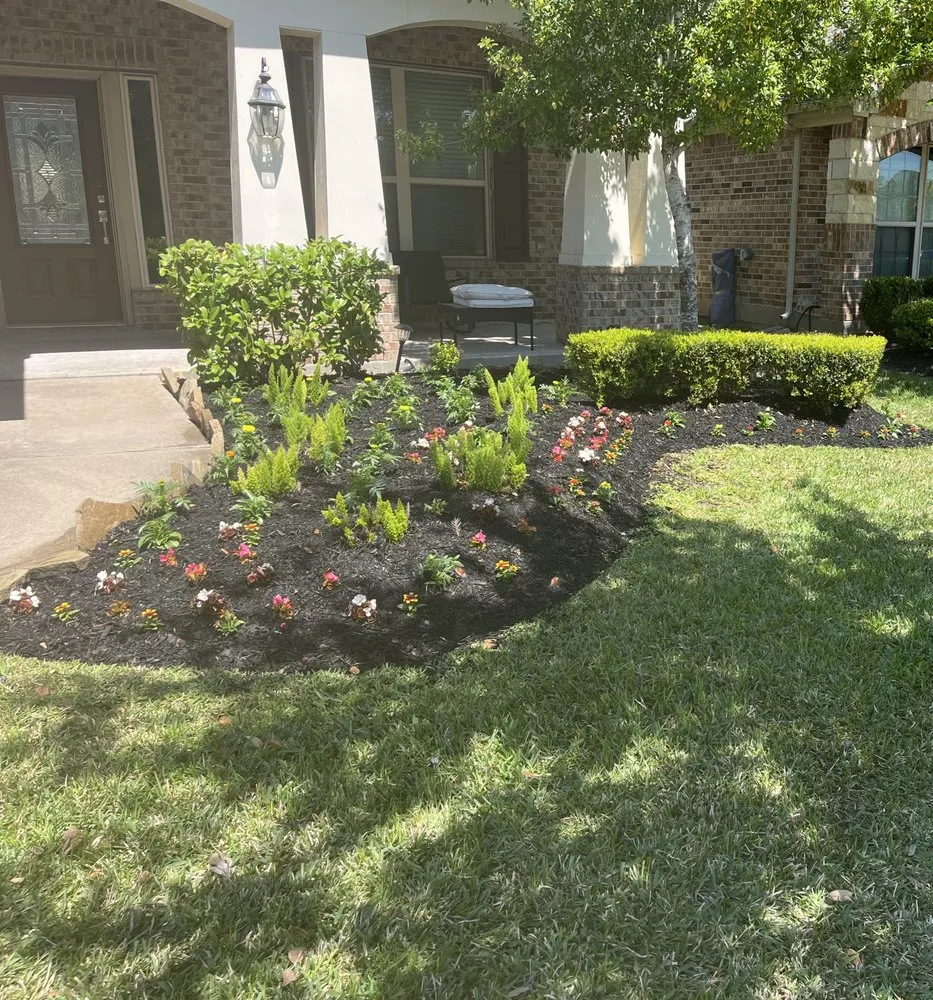 Affordable lawn mowing service for outdoor upgrades across Houston, TX - Lonestar Landscaping