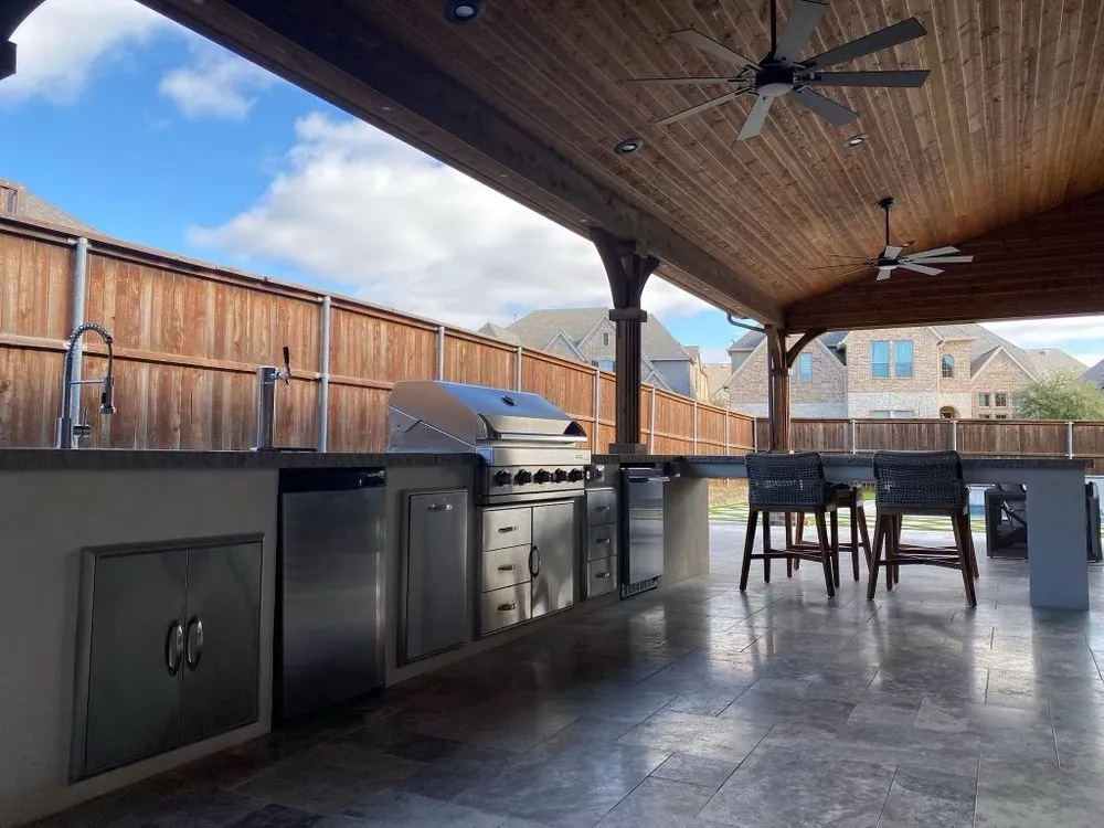 Professional yard maintenance in Frisco, TX by Lonestar Pool & Spa Design