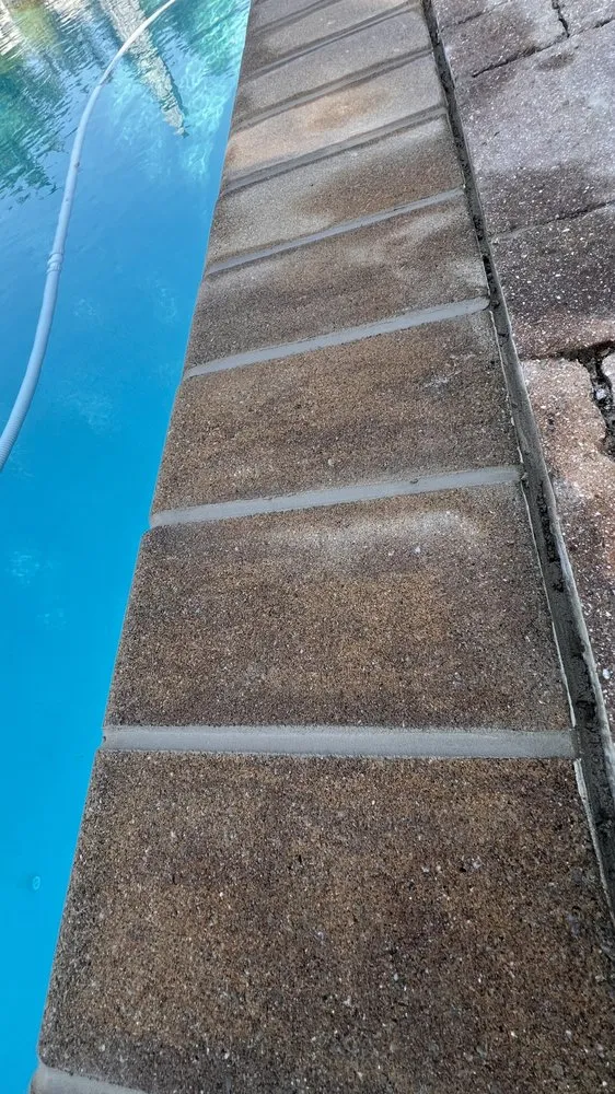 Trusted yard cleanup service for beautiful yards in North Plainfield, NJ by Long Horn Hardscaping & Landscaping