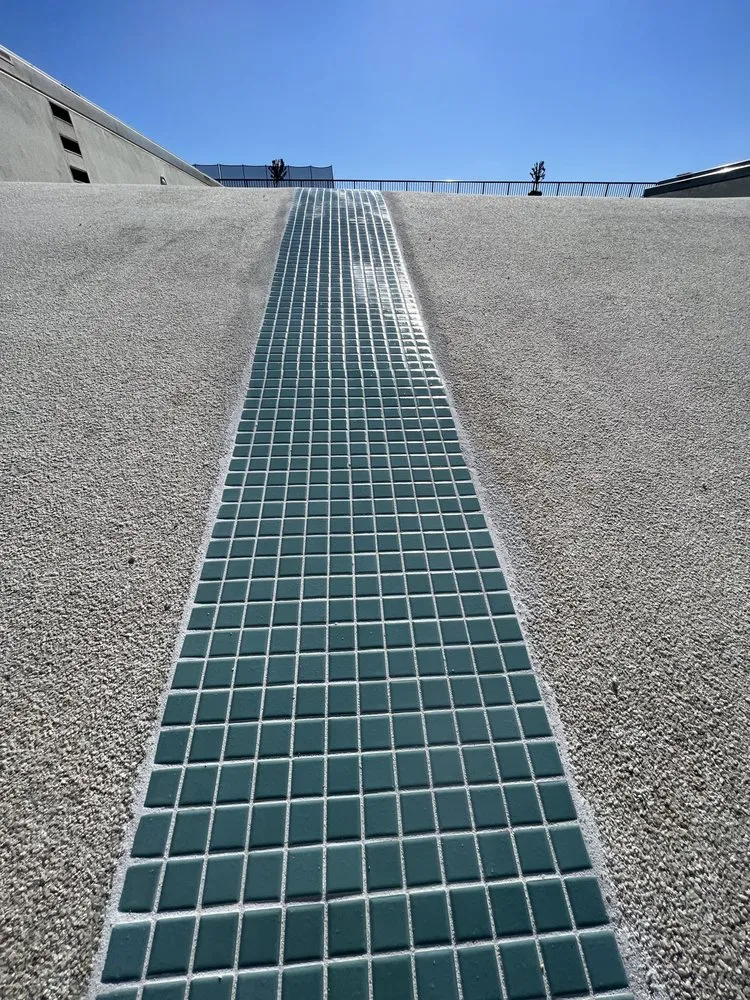 Custom outdoor landscaping in North Plainfield, NJ by Long Horn Hardscaping & Landscaping