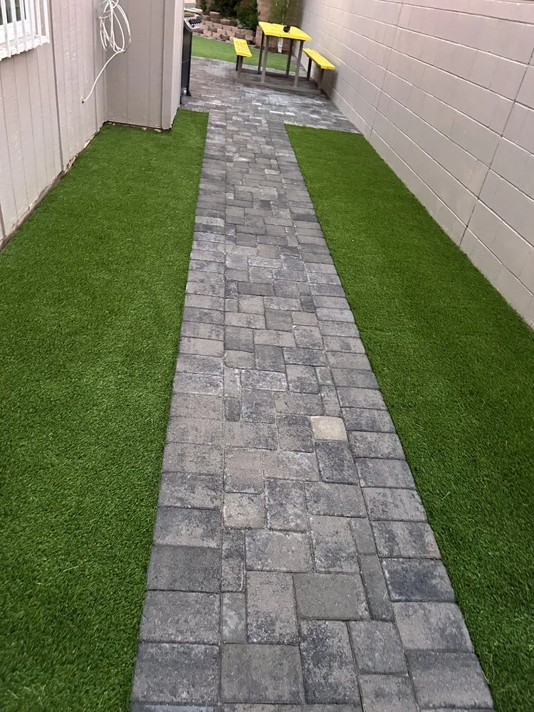 Local yard maintenance for beautiful yards in Tucson, AZ by Long Horn Hardscaping