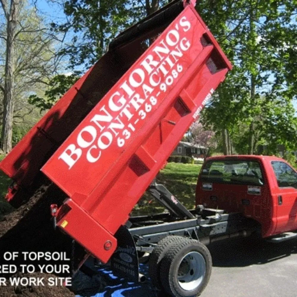 Reliable yard maintenance in East Northport, NY - Long Island Dirt