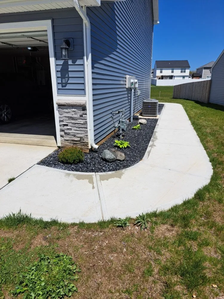 Trusted landscaping services in Fort Wayne, IN by Longardner Landscaping