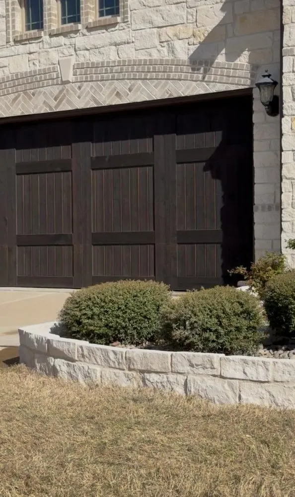 Expert outdoor landscaping in Midlothian, TX by Longest Yards Landscape