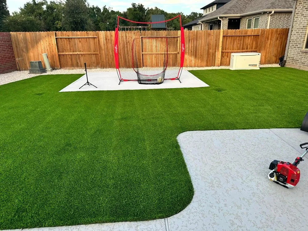 Custom residential landscaping for homes across Missouri City, TX - Longhorn Hardscape & Construction