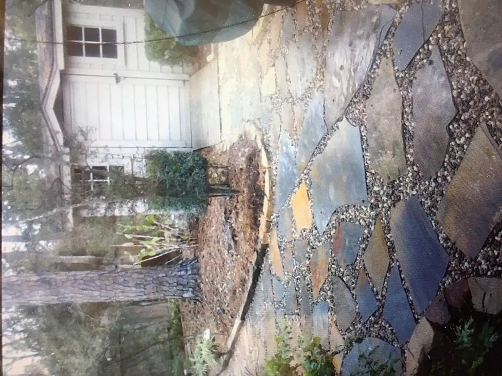 Top-rated yard maintenance in Conroe, TX by Longoria Landscaping