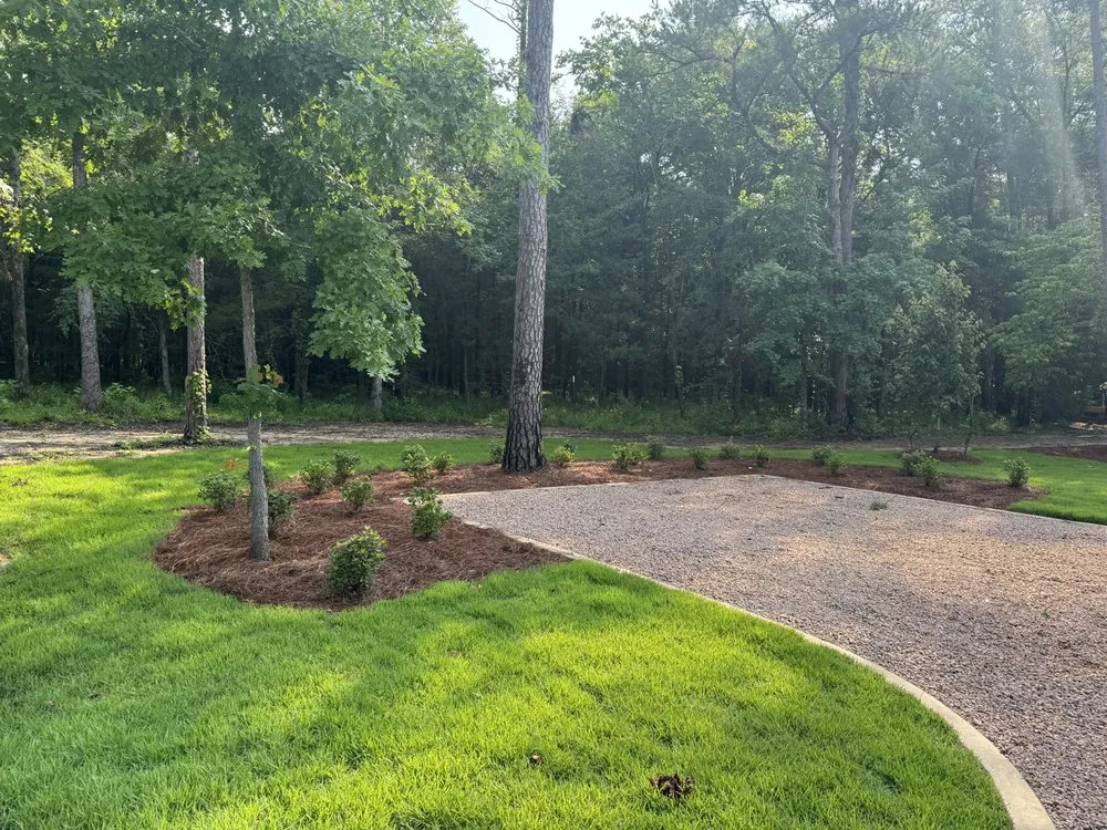 Trusted yard cleanup service for homes across Flint, TX - Long's Irrigation & Landscaping