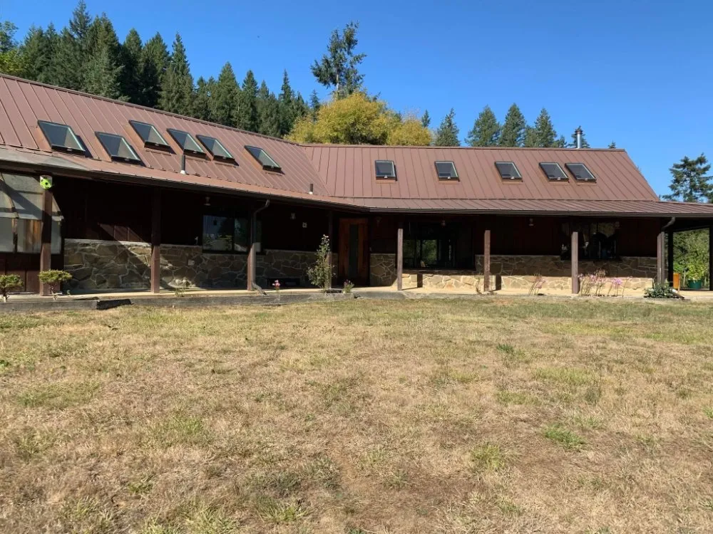 Top-rated garden landscaping experts serving Coos Bay, OR - Longs Yard Maintenance