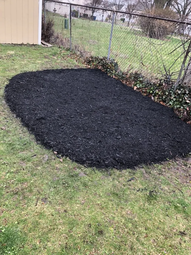 Top-rated landscape design for homes in Cleveland, OH by Longshoreman Lawn Care Service