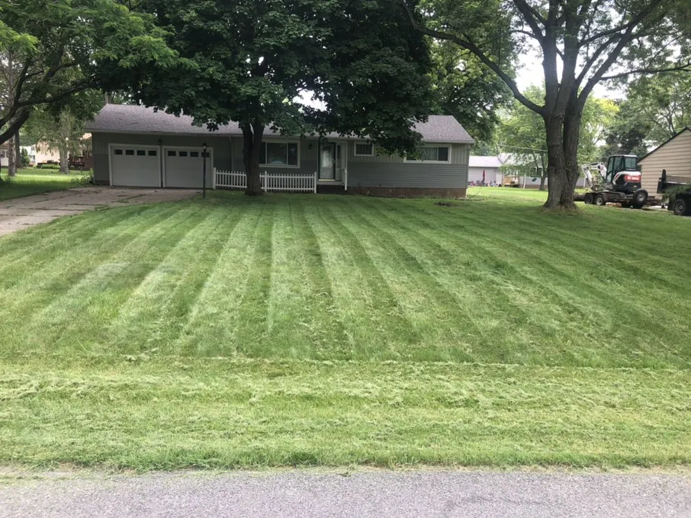 Custom outdoor landscaping in Cleveland, OH - Longshoreman Lawn Care Service