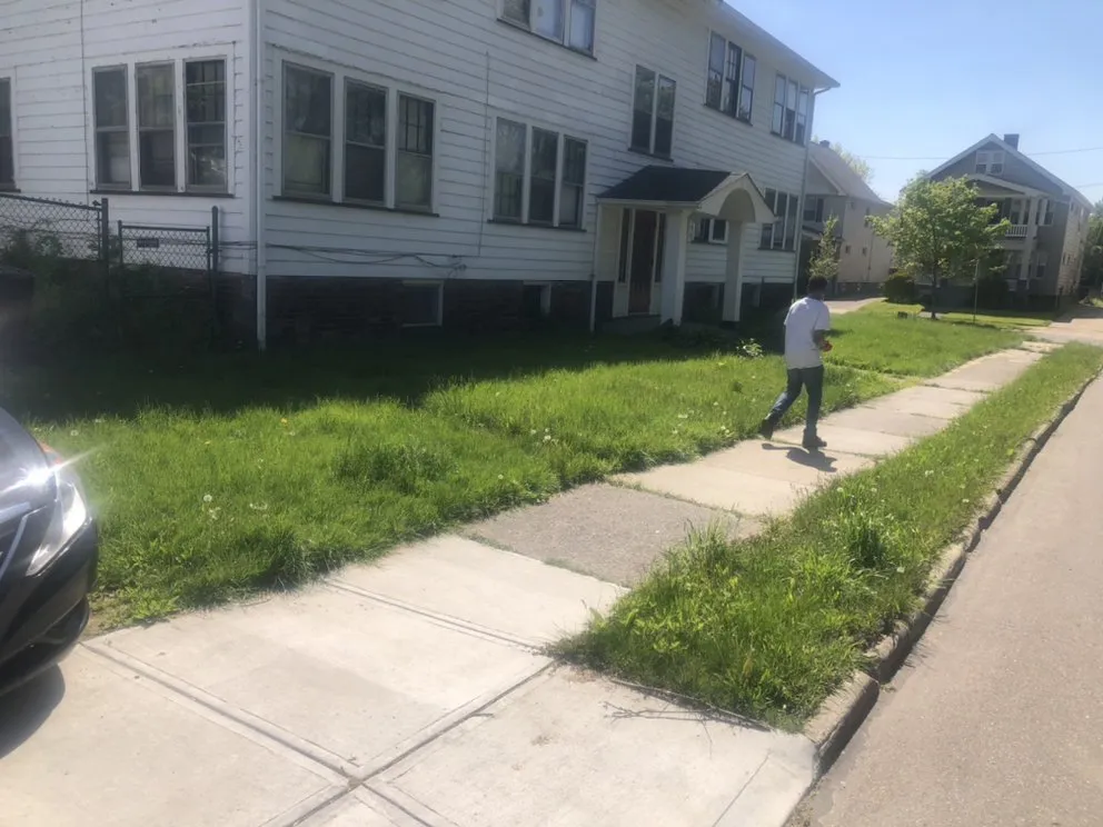 Custom outdoor landscaping experts serving Cleveland, OH - Longshoreman Lawn Care Service