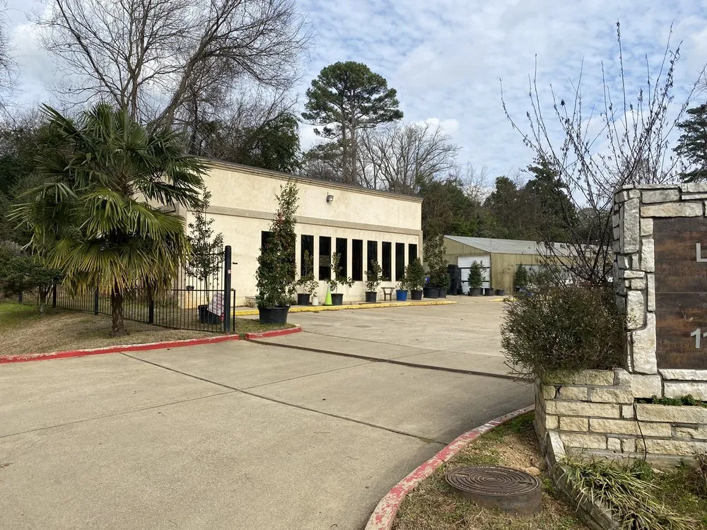 Custom lawn care service in Longview, TX - Longview Garden