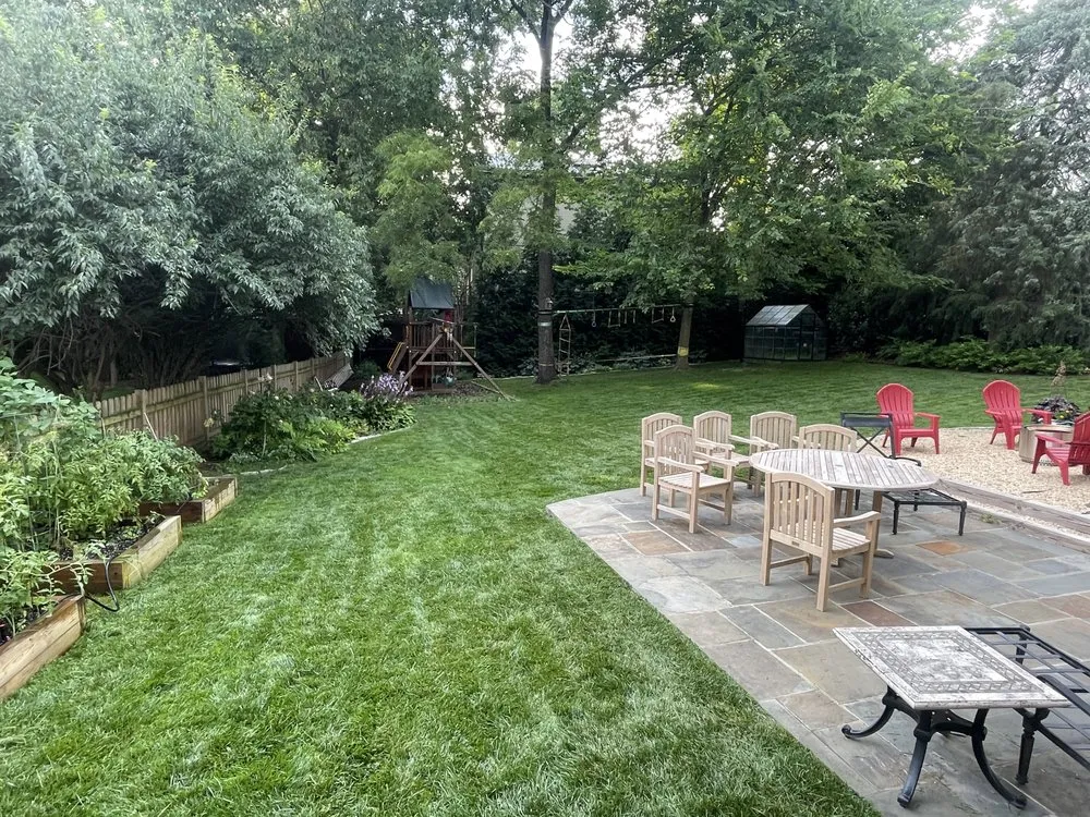 Reliable lawn care service in Arlington, VA - Longway Exterior