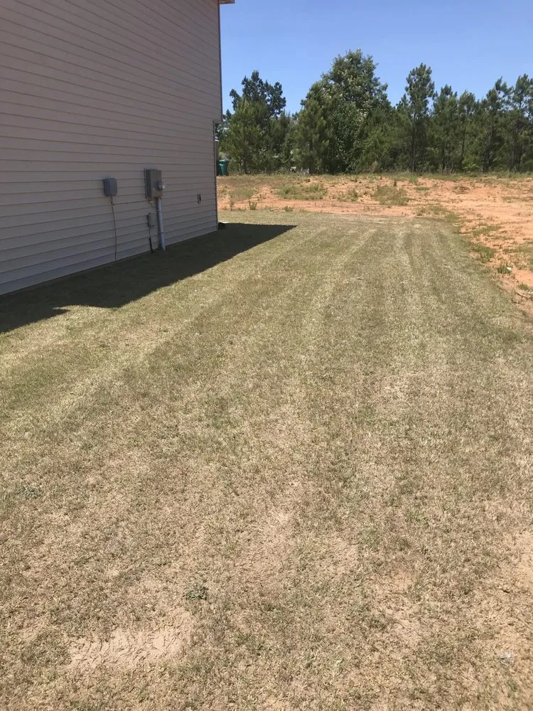 Professional lawn mowing service in Macon, GA by Lonnie’s Lawn & Landscaping Services