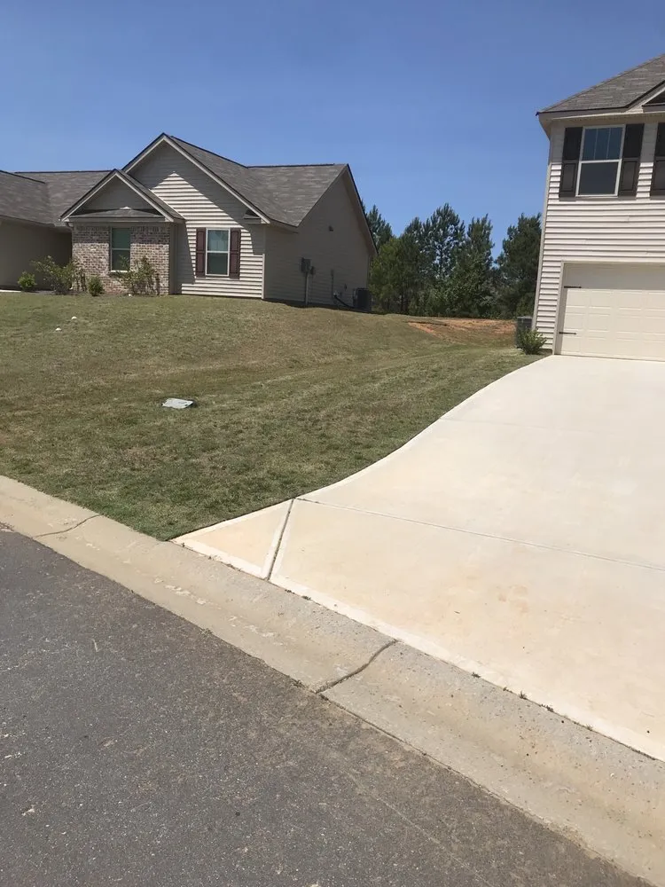 Local residential landscaping in Macon, GA - Lonnie’s Lawn & Landscaping Services