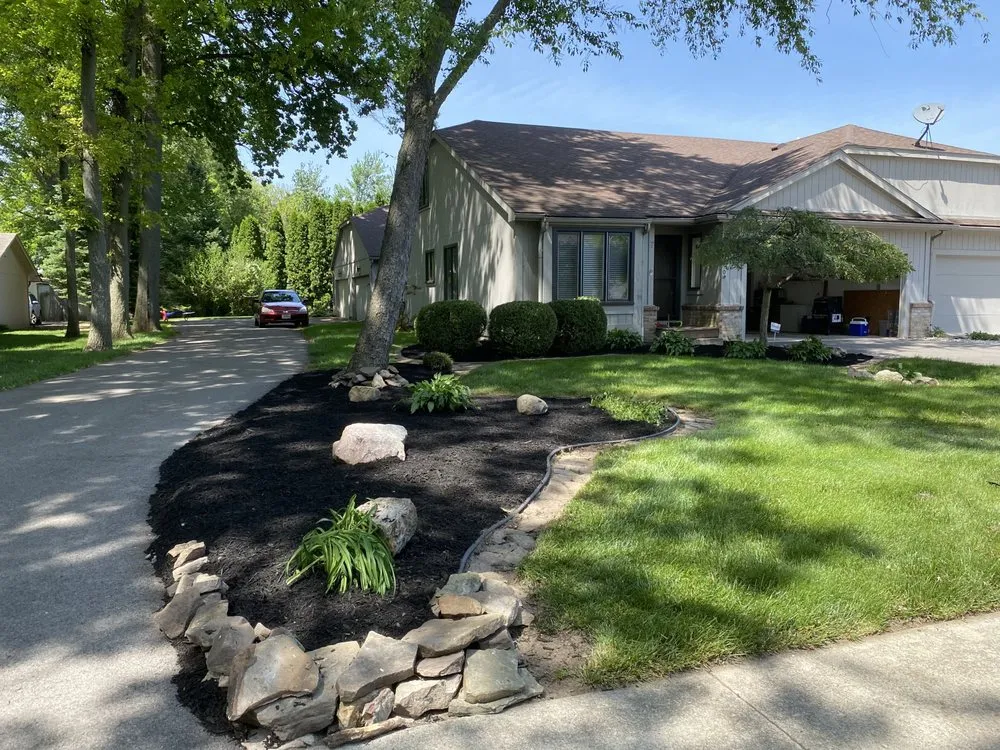 Custom garden landscaping experts serving Toledo, OH - Lonsway’s Lawn Care