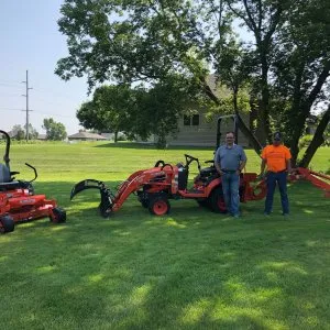 Top-rated yard maintenance in Fond Du Lac, WI - Loof's Landscaping